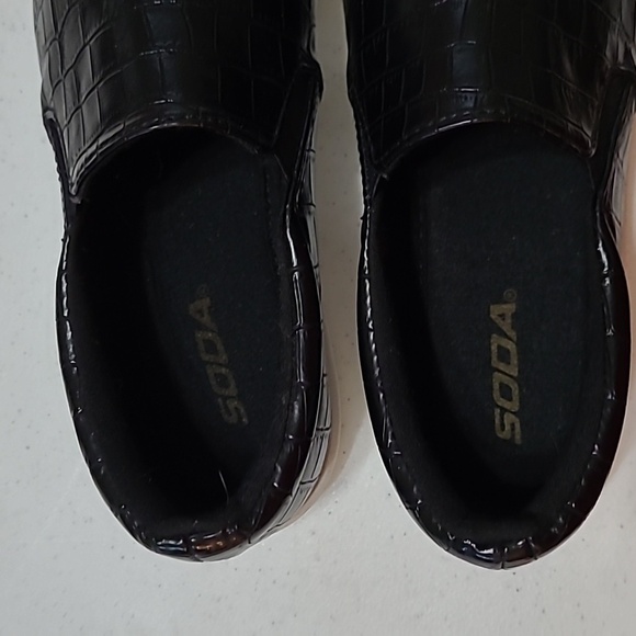SODA black croc embossed sneakers size 8.5 - Picture 5 of 9